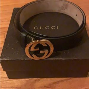 Gucci women’s interlocking G belt size 85